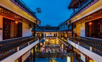 Floral Hotel·Chenxi Homestay (Jiezi Ancient Town Shop)