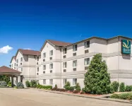 Quality Inn & Suites Brooks Louisville South Các khách sạn ở Hillview