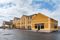 Quality Inn & Suites Near I-80 and I-294 Hotels near Jewel-Osco