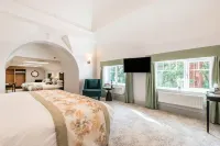 Burnside Hotel Hotels in Old Stratford and Drayton