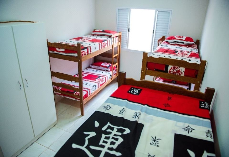 Pousada Cafe Com Pao de Queijo - Housity