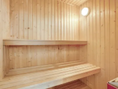 "Germund" - 900m from the Sea