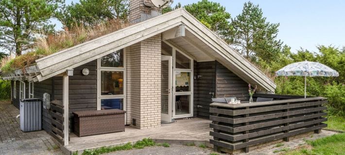 "Alfi" - 150m from the Sea Hotels in Saeby