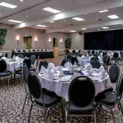 Heritage Inn Hotel & Convention Centre - Cranbrook Dining/Meeting Rooms