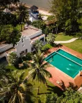 Meet the Sea Hotels in Khlong Yai