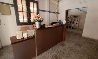 Hotel Noni Syariah - Housity