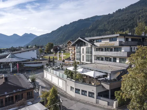 Aktivhotel Schweizerhof - Hotel & Restaurant Hotels in Kitzbühel