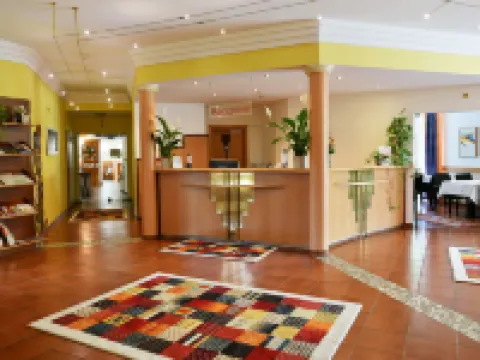 テルメンホテル 4 ヤーレスツァイテン ルッツマンスブルクのホテル