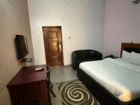 Whitehouse Msquare Hotel