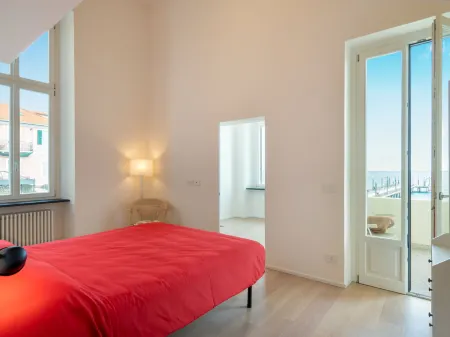 Terrazza Sul Molo Отели рядом с достопримечательностью «Bagni Alexandra»