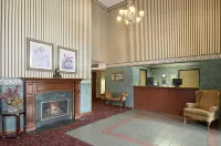 Super 8 by Wyndham la Crosse