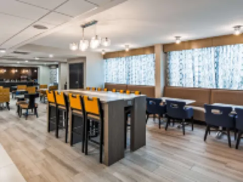 Best Western Plus Bloomington East Hotel Hotels in Bloomington