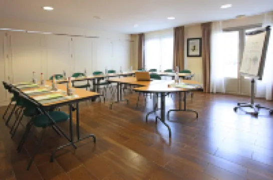 Campanile Angers Ouest - BEAUCOUZÉ