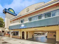 Days Inn by Wyndham San Francisco - Lombard Hôtels à proximité de : Plage de Baker