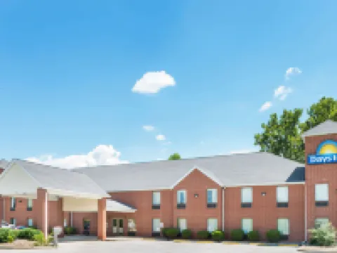 Days Inn by Wyndham St Peters/St Charles Hotels in St. Charles County