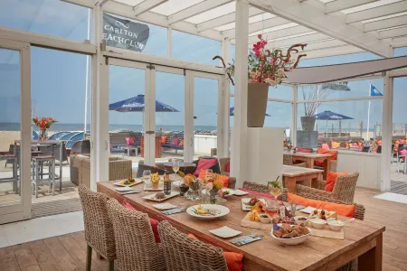 Carlton Beach Отели в г. Схевенинген