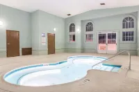 Ramada by Wyndham Williams/Grand Canyon Area - Hot Tub