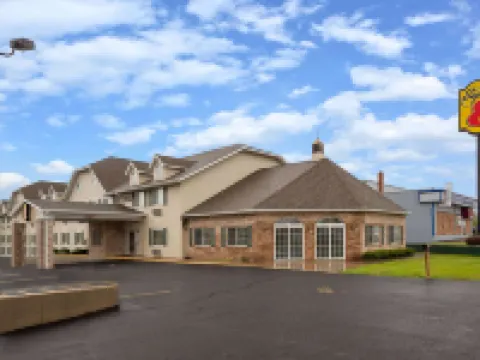 瑞德堡速8酒店 索克縣酒店