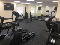 Best Western Plus Arrowhead Hotel - Gym