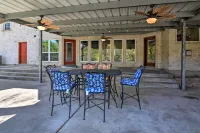 Waterfront Family Home w/ Patio in Hitchcock