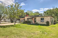 Retro Updated Blanco Abode - Steps to Main Street! Hotels in Blanco