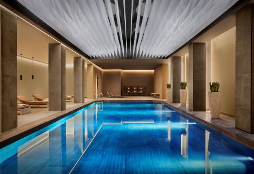 콘래드 이스탄불 보스포루스의 세련된 객실