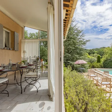 Les Iris Hotels in Gargas