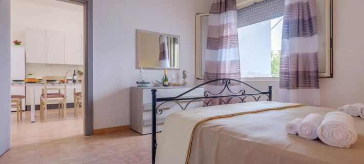 Villa Diamante Torre Lapillo with Air Conditioning, Parking and Wi-Fi Hotels in Torre Lapillo