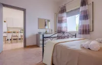 Villa Diamante Torre Lapillo with Air Conditioning, Parking and Wi-Fi فنادق في توري لابيلو