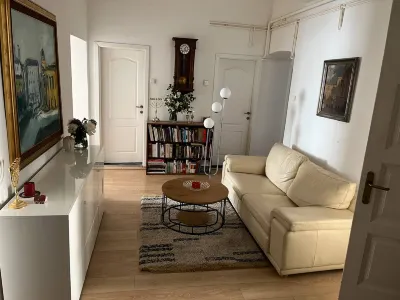 Quiet Double Bedroom in the Centre of Zagreb
