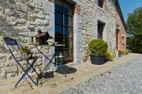 B&B Aux Gaietés de la Sabotière Hotel di Momignies