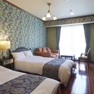 Old England Dogo Yamanote Hotel Hotel dekat Kuil Isaniwa