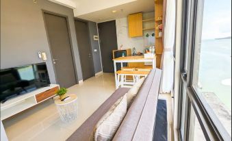 Lovina 16-AL at One Residence Near Ferry Terminal