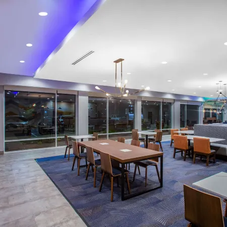 La Quinta Inn & Suites by Wyndham Oxford