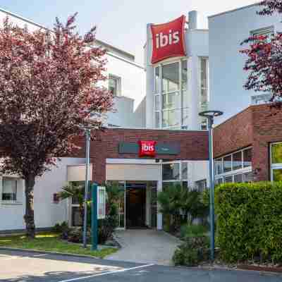 Ibis Massy Hotel Exterior