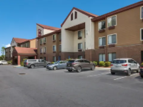 Red Roof Inn & Suites Savannah Airport Hotels in Pooler