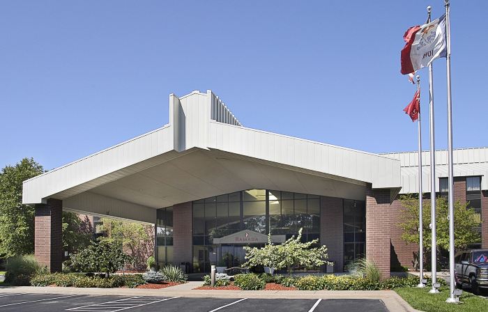 Ramada by Wyndham Bettendorf