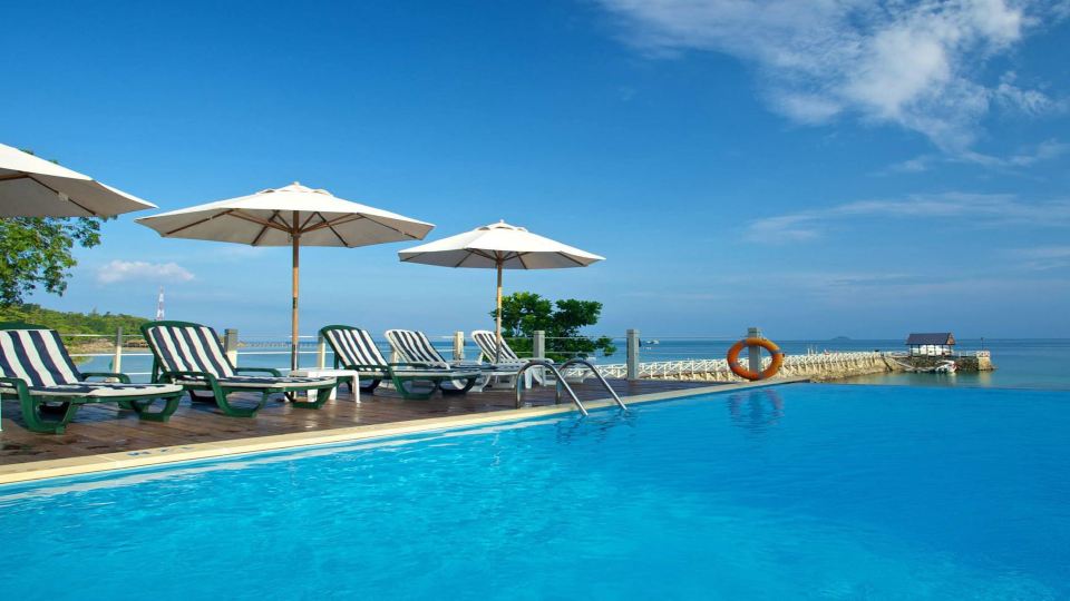 Tunamaya Beach & Spa Resort Tioman Island