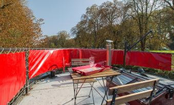 L'aparté Péniche Orphée