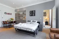 Florella Jean Jaures Apartment - Condos