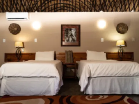 古德森杜馬祖魯小屋傳統村落旅館 赫盧赫盧韋酒店
