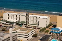 The Oceanfront Inn - Virginia Beach Hotel in zona Neptune's Park