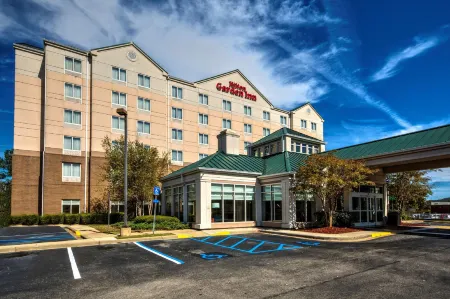 Hilton Garden Inn Birmingham/Lakeshore Drive Отели в г. Бирмингем