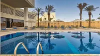 Radisson Hotel & Apartments Dammam Industrial City - Rooftop Pools