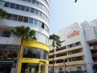 Super 8 Hotel @ Bayan Baru