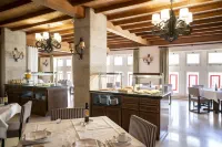Parador de Vilalba - พร้อมอาหารเช้า