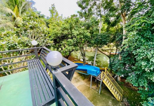 릴랙스 캠프 리조트 캉크라찬