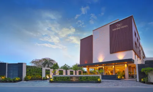 Royale Sarovar Portico Agra