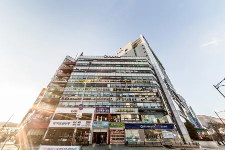 Sanbon Hotel in Cafe Отели рядом с достопримечательностью «Hansei University»