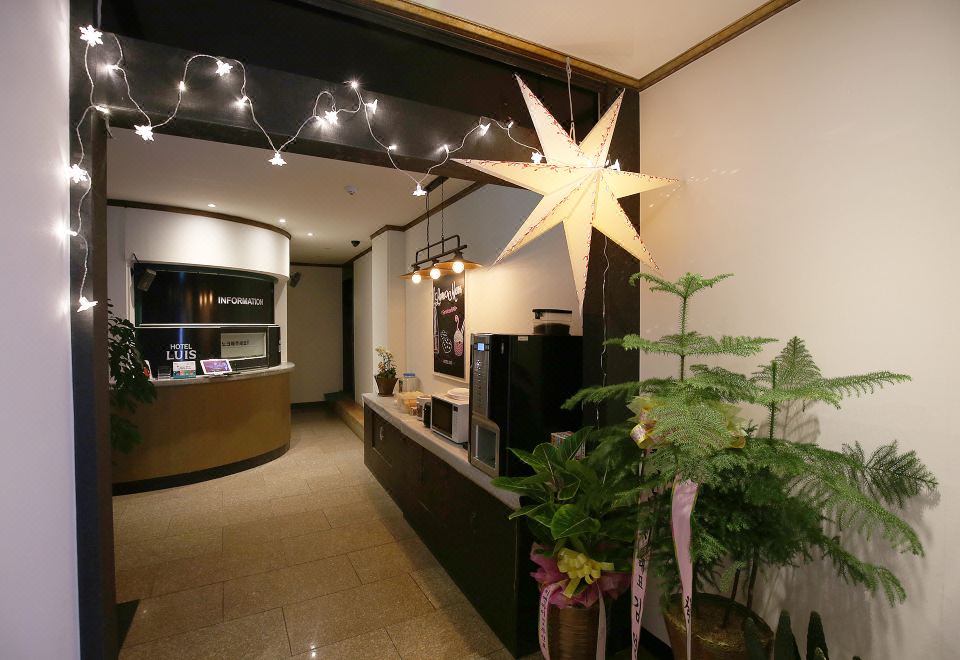 3. 호텔 루이스..